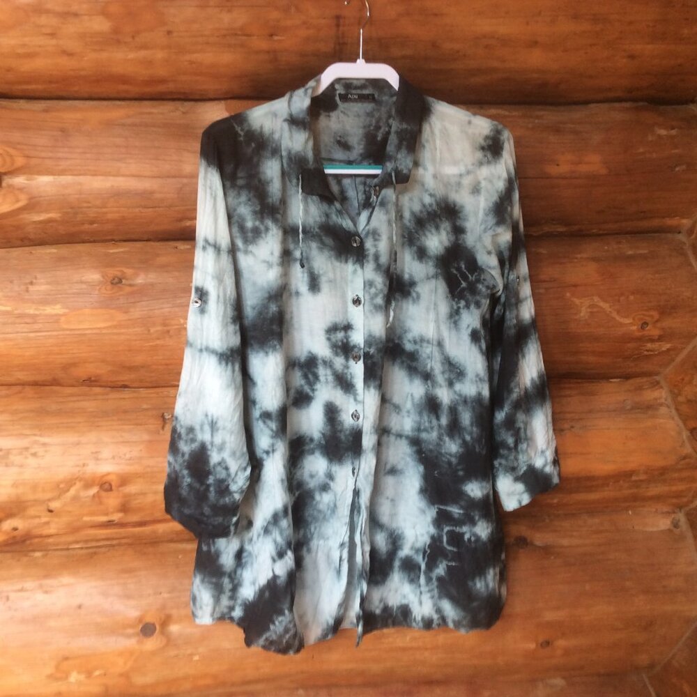 Blue Tie Dye Boho Lagenlook Oversized Button Up Top Size Medium APU
